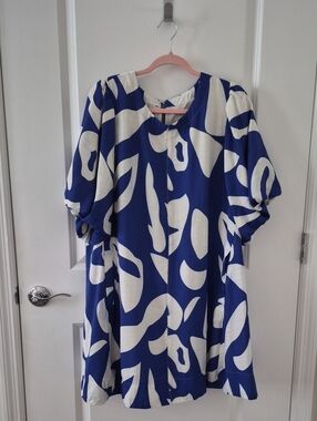 Umgee Blue and White Abstract Mini Dress